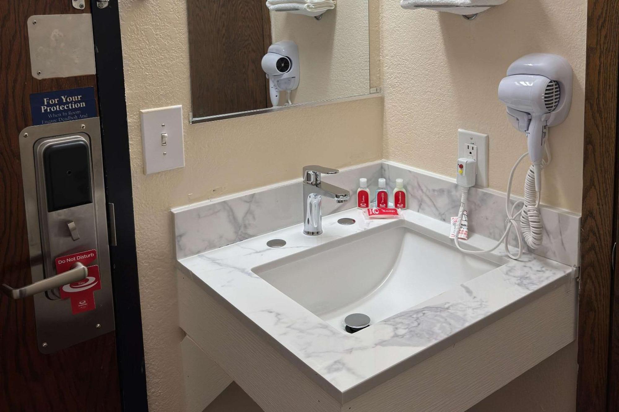 Econo Lodge Waite Park 외부 사진