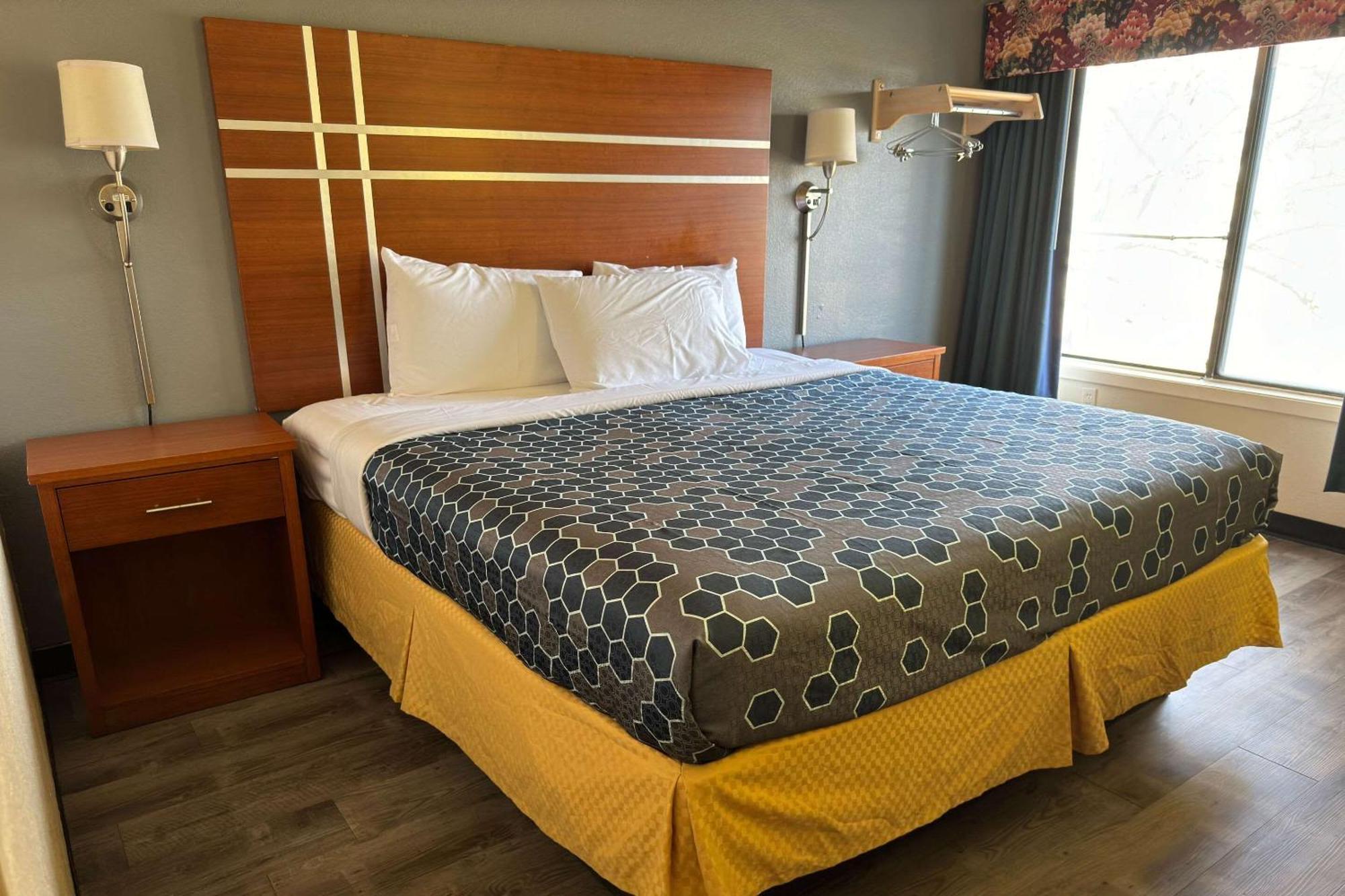 Econo Lodge Waite Park 외부 사진